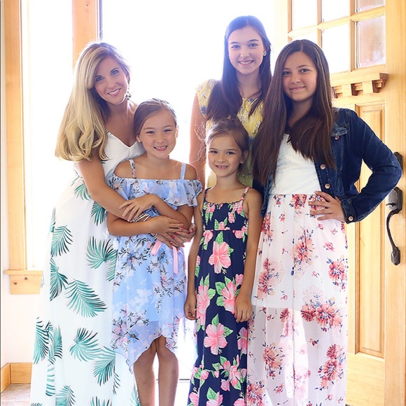 Meet your Posher, Elizabeth - Picture 1 of 1